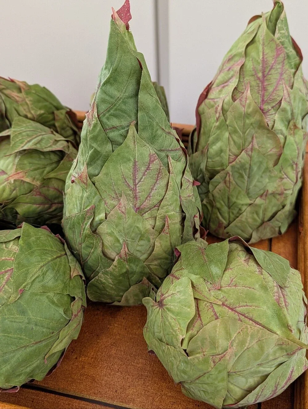 DECORATIVE LEAF BALLS fake lettuce